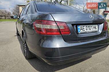 Седан Mercedes-Benz E-Class 2010 в 