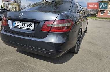 Седан Mercedes-Benz E-Class 2010 в 