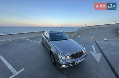 Седан Mercedes-Benz E-Class 2003 в 