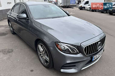 Седан Mercedes-Benz E-Class 2017 в 