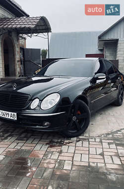 Седан Mercedes-Benz E-Class 2004 в 