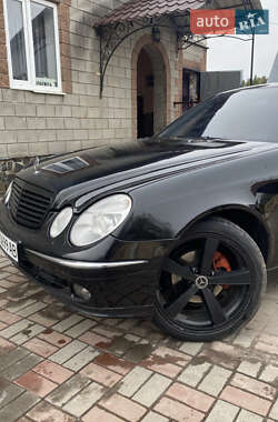 Седан Mercedes-Benz E-Class 2004 в 
