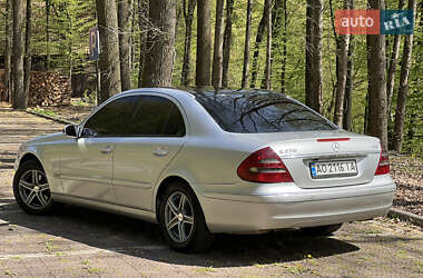 Седан Mercedes-Benz E-Class 2002 в 
