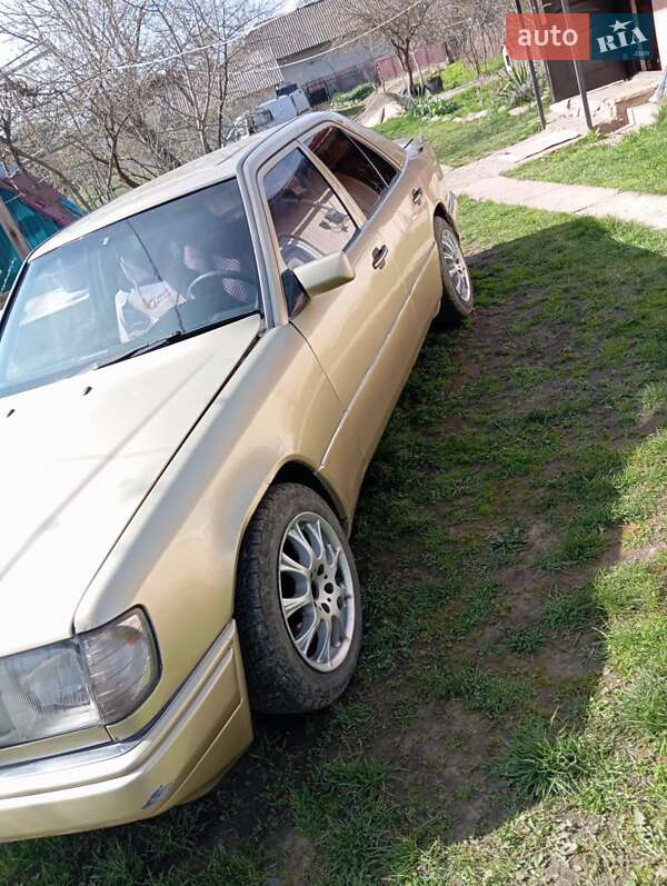 Седан Mercedes-Benz E-Class 1992 в Івано-Франківську фото 5 Седан Mercedes-Benz E-Class 1992 в Івано-Франківську