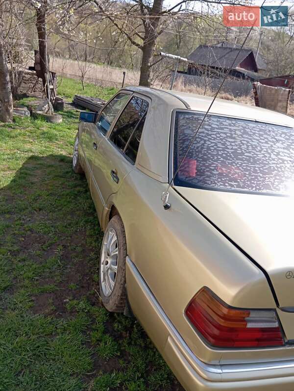 Седан Mercedes-Benz E-Class 1992 в Івано-Франківську фото 17 Седан Mercedes-Benz E-Class 1992 в Івано-Франківську