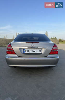 Седан Mercedes-Benz E-Class 2005 в 