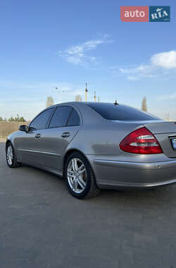 Седан Mercedes-Benz E-Class 2005 в 