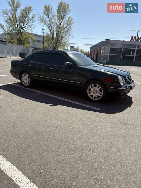 Седан Mercedes-Benz E-Class 1999 в Одессе