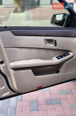 Седан Mercedes-Benz E-Class 2010 в 