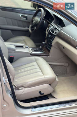 Седан Mercedes-Benz E-Class 2010 в 