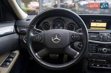 Седан Mercedes-Benz E-Class 2010 в 