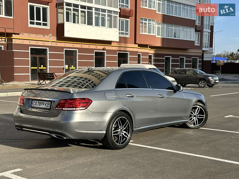 Седан Mercedes-Benz E-Class 2013 в Умані