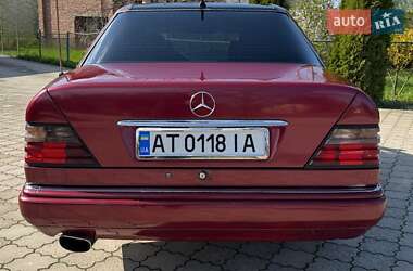 Седан Mercedes-Benz E-Class 1994 в 