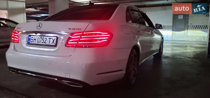 Седан Mercedes-Benz E-Class 2015 в Одесі
