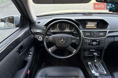 Седан Mercedes-Benz E-Class 2009 в 