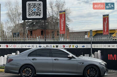 Седан Mercedes-Benz E-Class 2018 в 