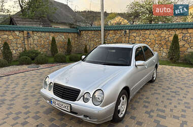 Седан Mercedes-Benz E-Class 2001 в 