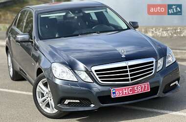 Седан Mercedes-Benz E-Class 2010 в 