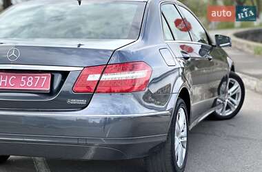 Седан Mercedes-Benz E-Class 2010 в 
