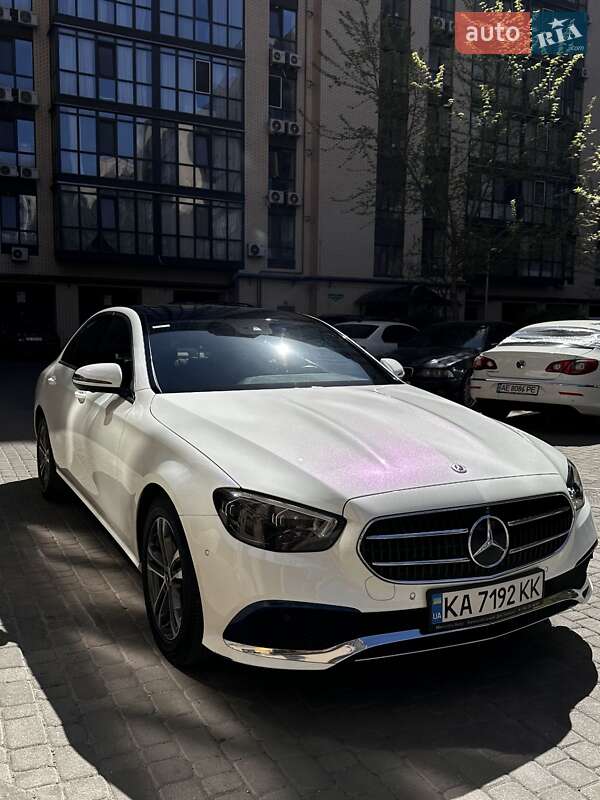 Седан Mercedes-Benz E-Class 2020 в 