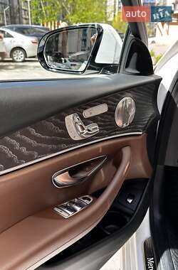 Седан Mercedes-Benz E-Class 2020 в 