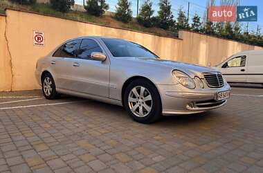Седан Mercedes-Benz E-Class 2005 в 