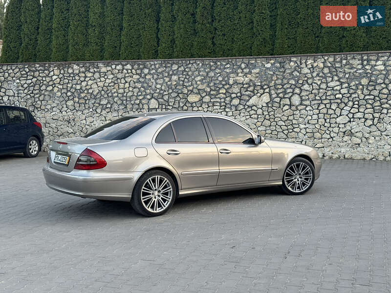 Седан Mercedes-Benz E-Class 2006 в 