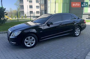 Седан Mercedes-Benz E-Class 2010 в 