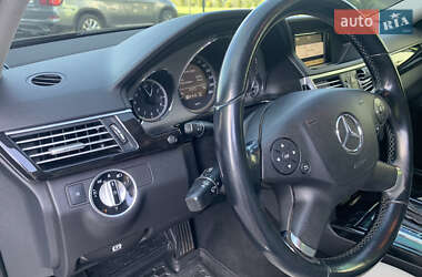 Седан Mercedes-Benz E-Class 2010 в 