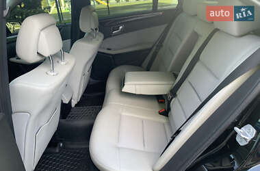 Седан Mercedes-Benz E-Class 2010 в 