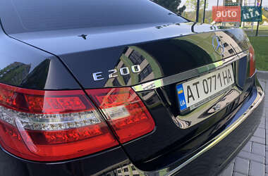 Седан Mercedes-Benz E-Class 2010 в 