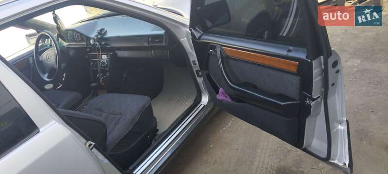 Седан Mercedes-Benz E-Class 1994 в Боярці