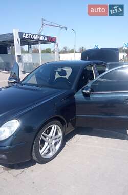 Седан Mercedes-Benz E-Class 2002 в 