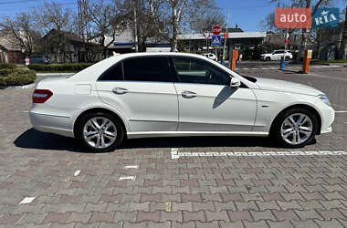 Седан Mercedes-Benz E-Class 2012 в 