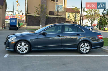 Седан Mercedes-Benz E-Class 2012 в 