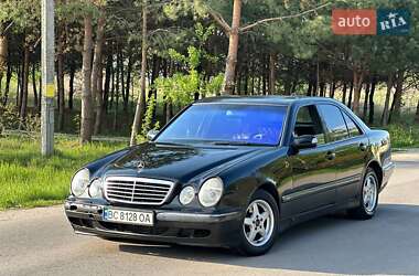 Седан Mercedes-Benz E-Class 2000 в 