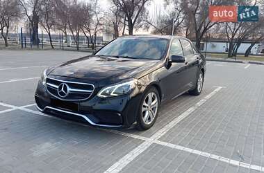 Седан Mercedes-Benz E-Class 2011 в 