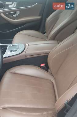 Седан Mercedes-Benz E-Class 2020 в 