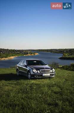 Седан Mercedes-Benz E-Class 2005 в Кривом Роге