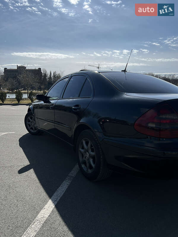 Седан Mercedes-Benz E-Class 2002 в Хмельнике фото 11 Седан Mercedes-Benz E-Class 2002 в Хмельнике
