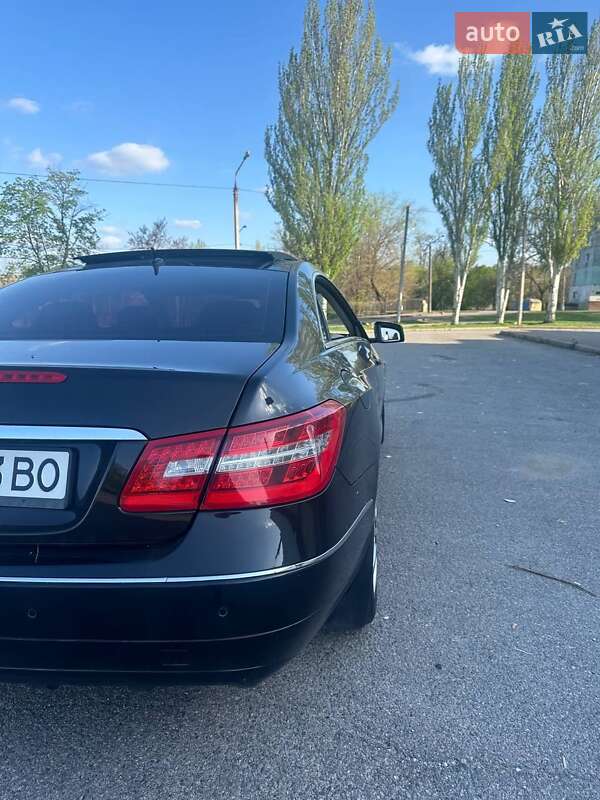 Купе Mercedes-Benz E-Class 2010 в Запоріжжі