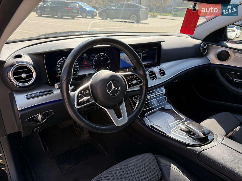 Седан Mercedes-Benz E-Class 2018 в Черкассах