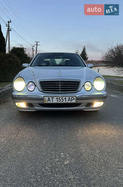 Седан Mercedes-Benz E-Class 2001 в 