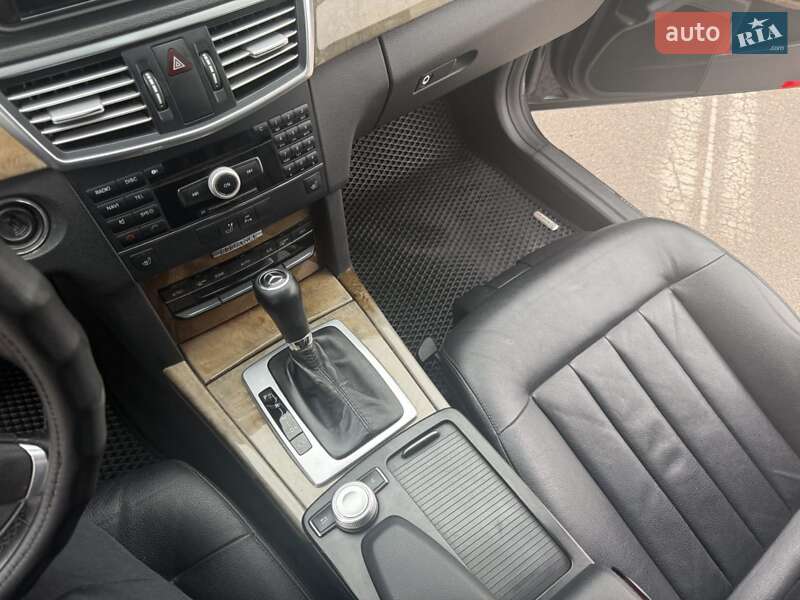 Универсал Mercedes-Benz E-Class 2010 в Александрие