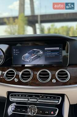 Седан Mercedes-Benz E-Class 2017 в 