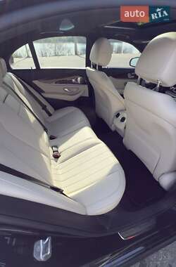 Седан Mercedes-Benz E-Class 2017 в 