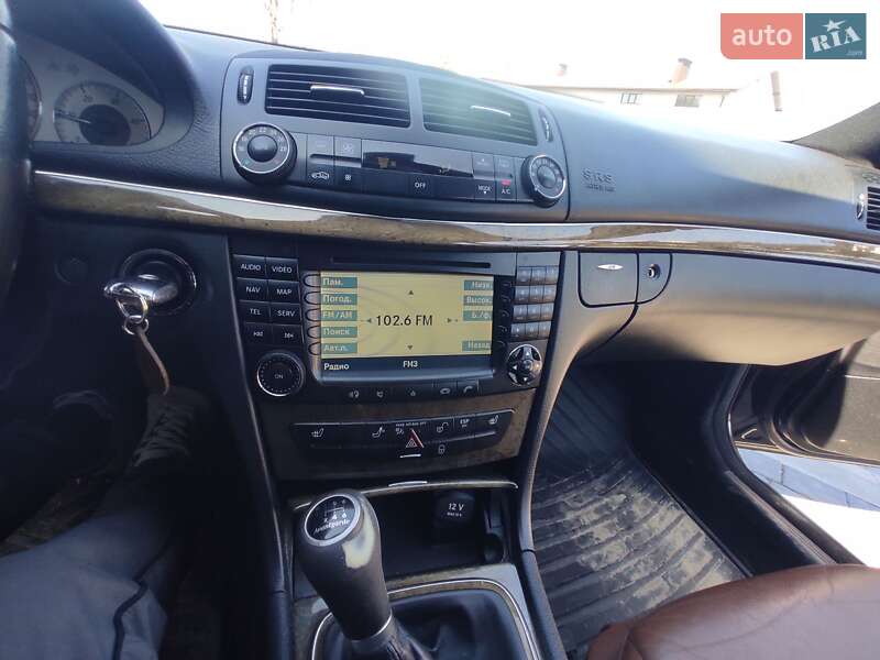 Седан Mercedes-Benz E-Class 2006 в Ивано-Франковске