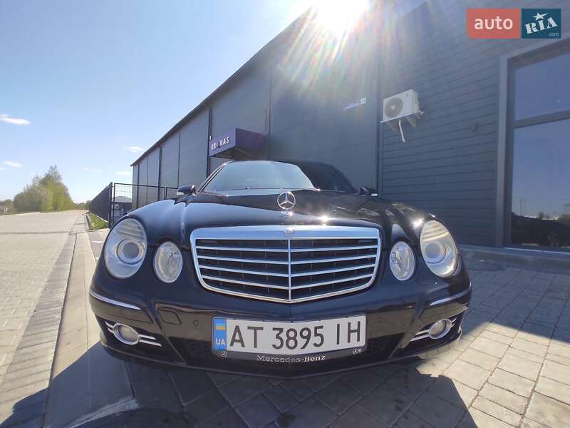 Седан Mercedes-Benz E-Class 2006 в Ивано-Франковске