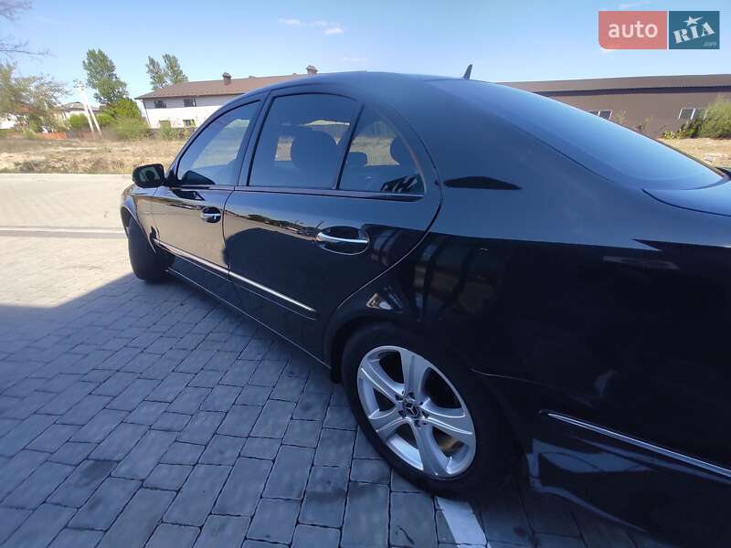 Седан Mercedes-Benz E-Class 2006 в Ивано-Франковске