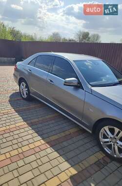 Седан Mercedes-Benz E-Class 2011 в 